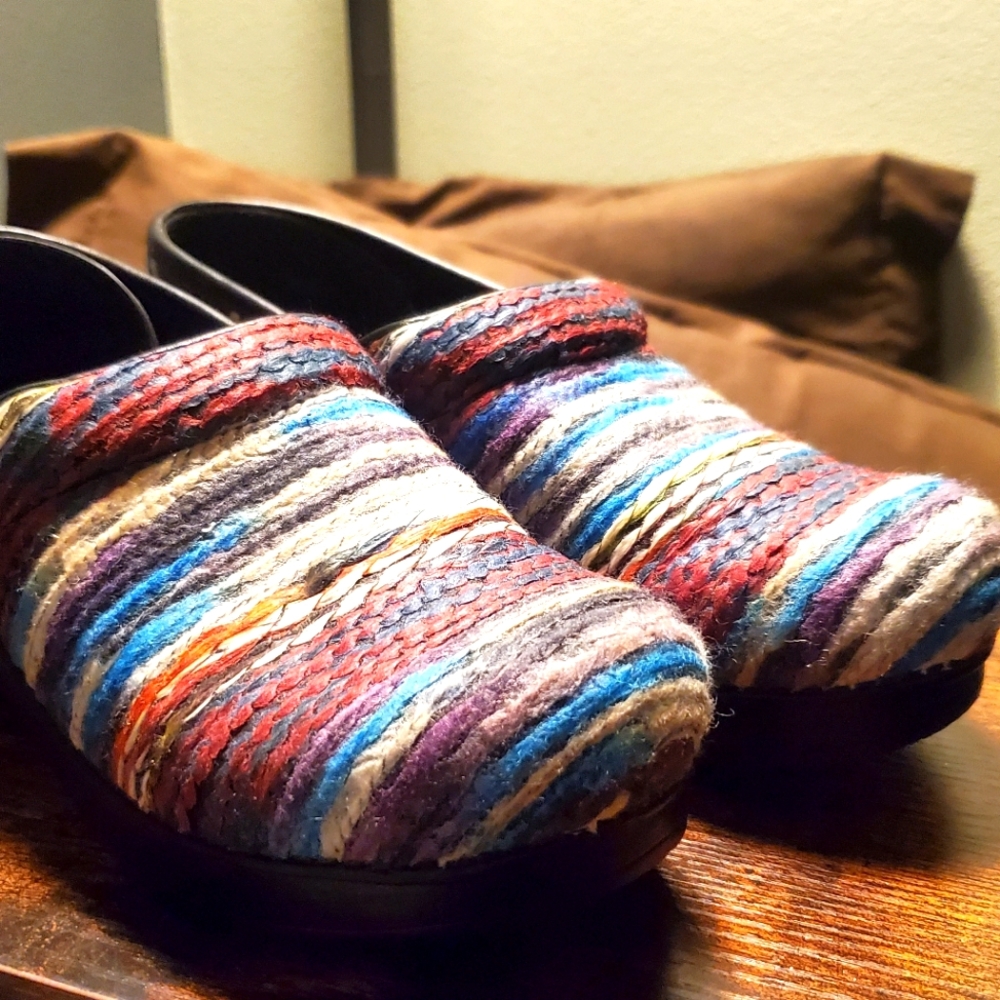 Dansko Pro Clog Yarn woven size 38Retail $135